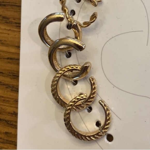 NWT 5 piece gold ear cuffs H&M - Picture 2 of 2